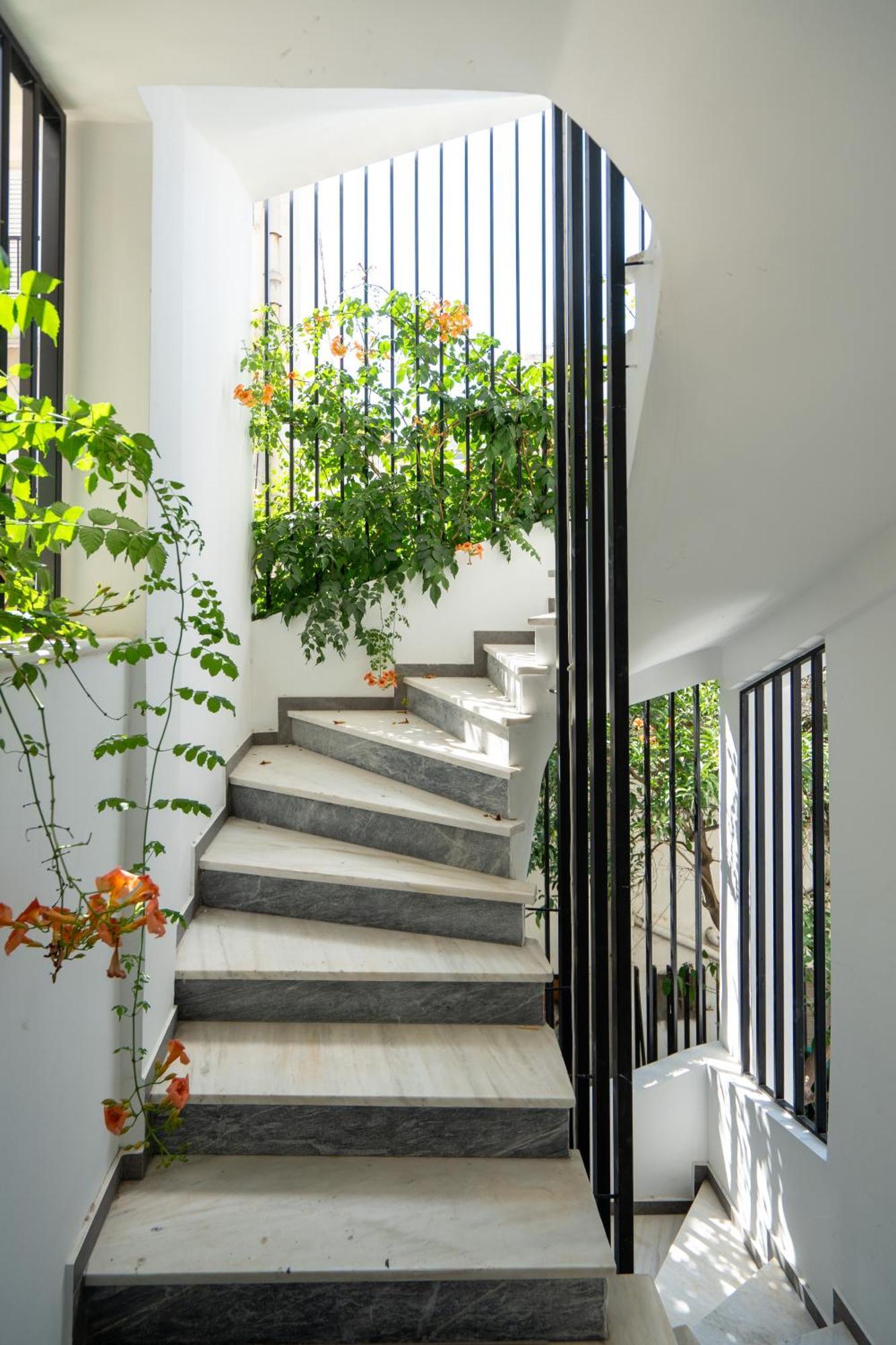 Apartment Your Base Comfy In Petralona, Steps To Metro