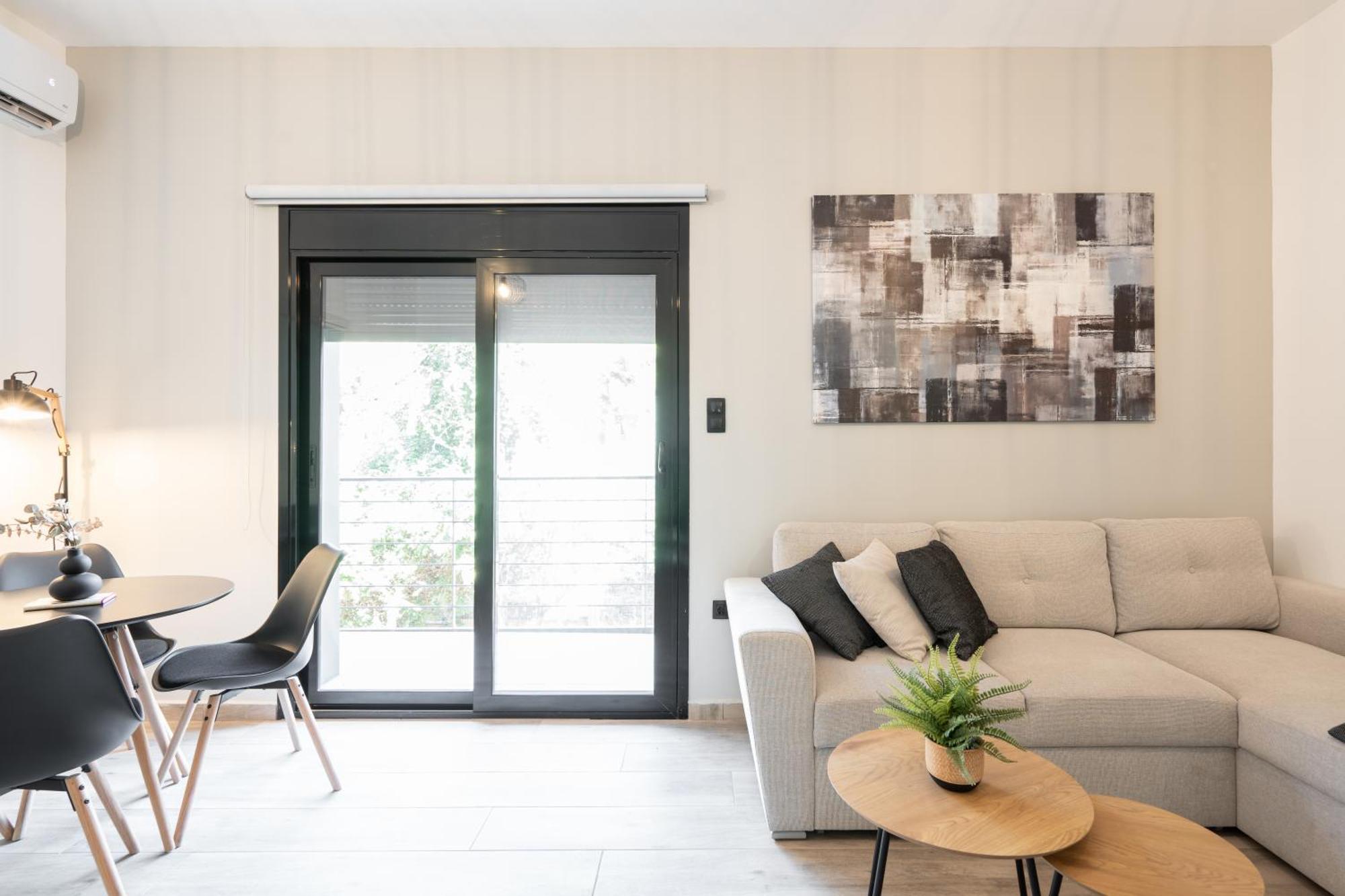 Apartament Your Base Comfy In Petralona, Steps To Metro *