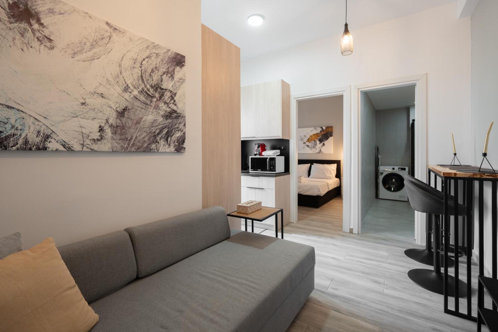 Apartment Your Base Comfy In Petralona, Steps To Metro *