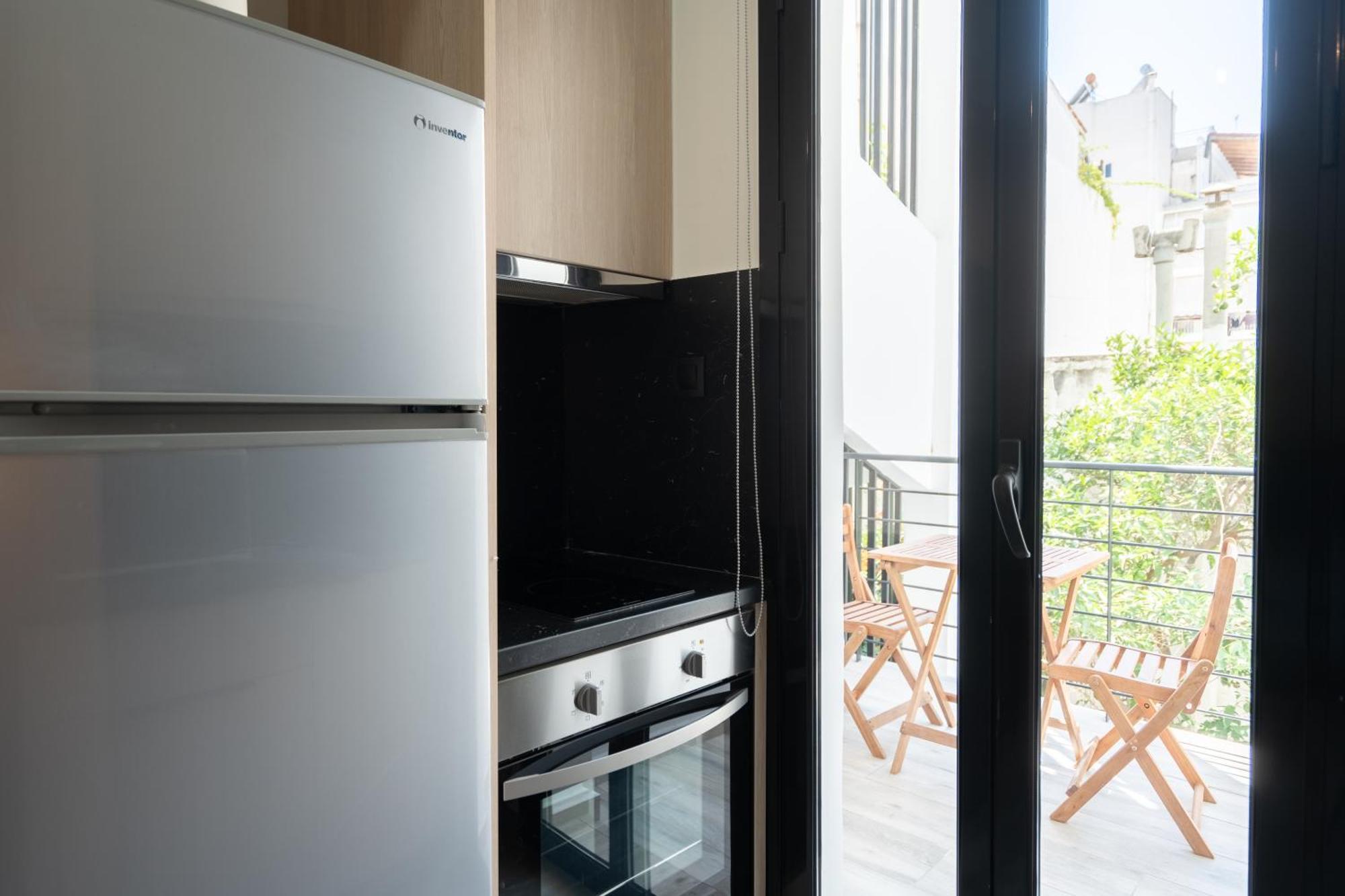 Apartment Your Base Comfy In Petralona, Steps To Metro Athens