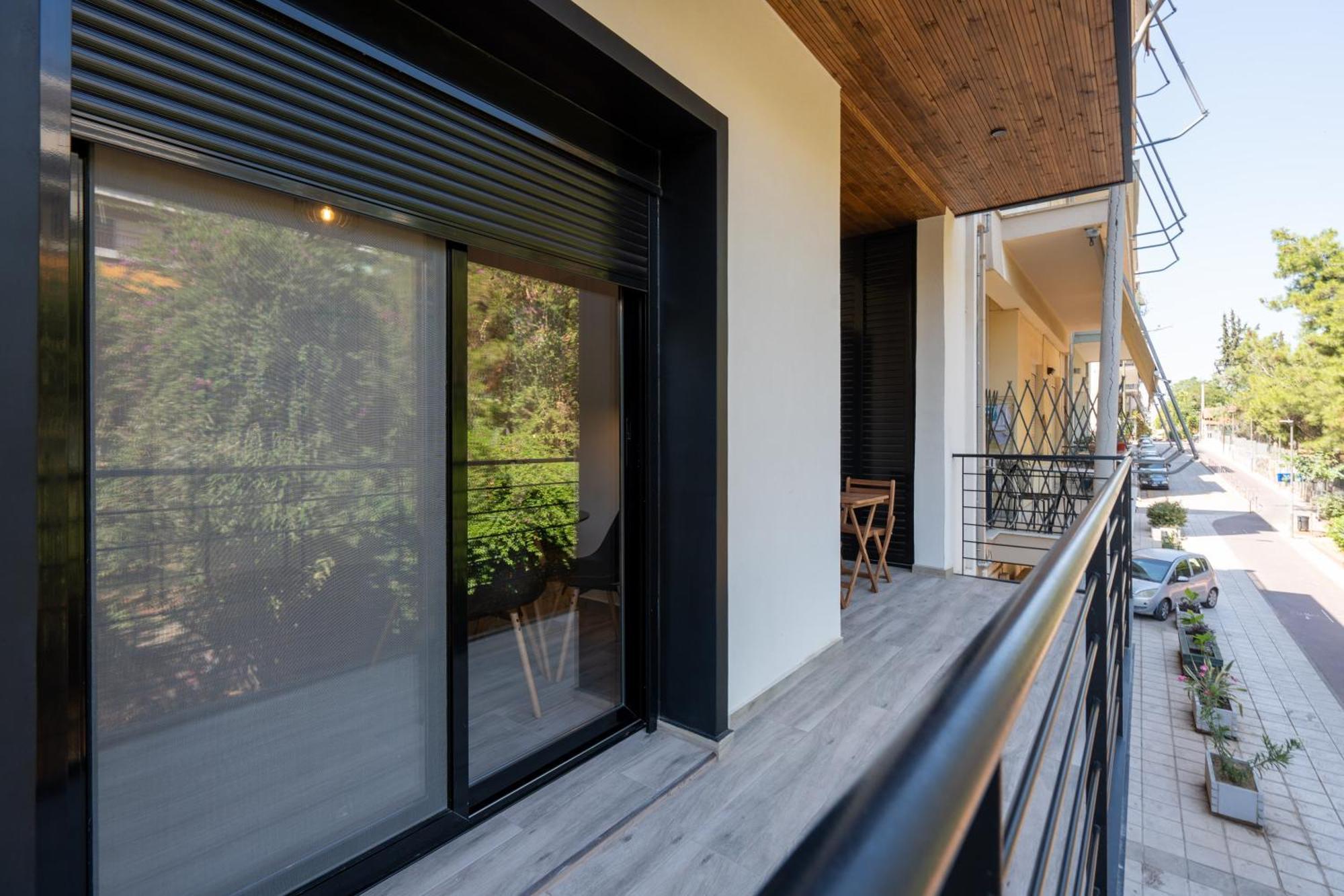 Your Base Comfy In Petralona, Steps To Metro Apartment