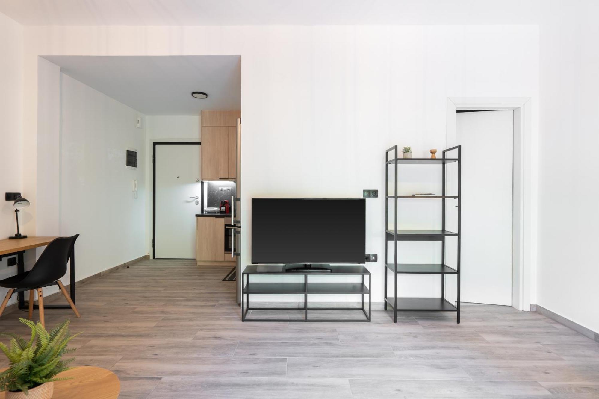 Your Base Comfy In Petralona, Steps To Metro Athens