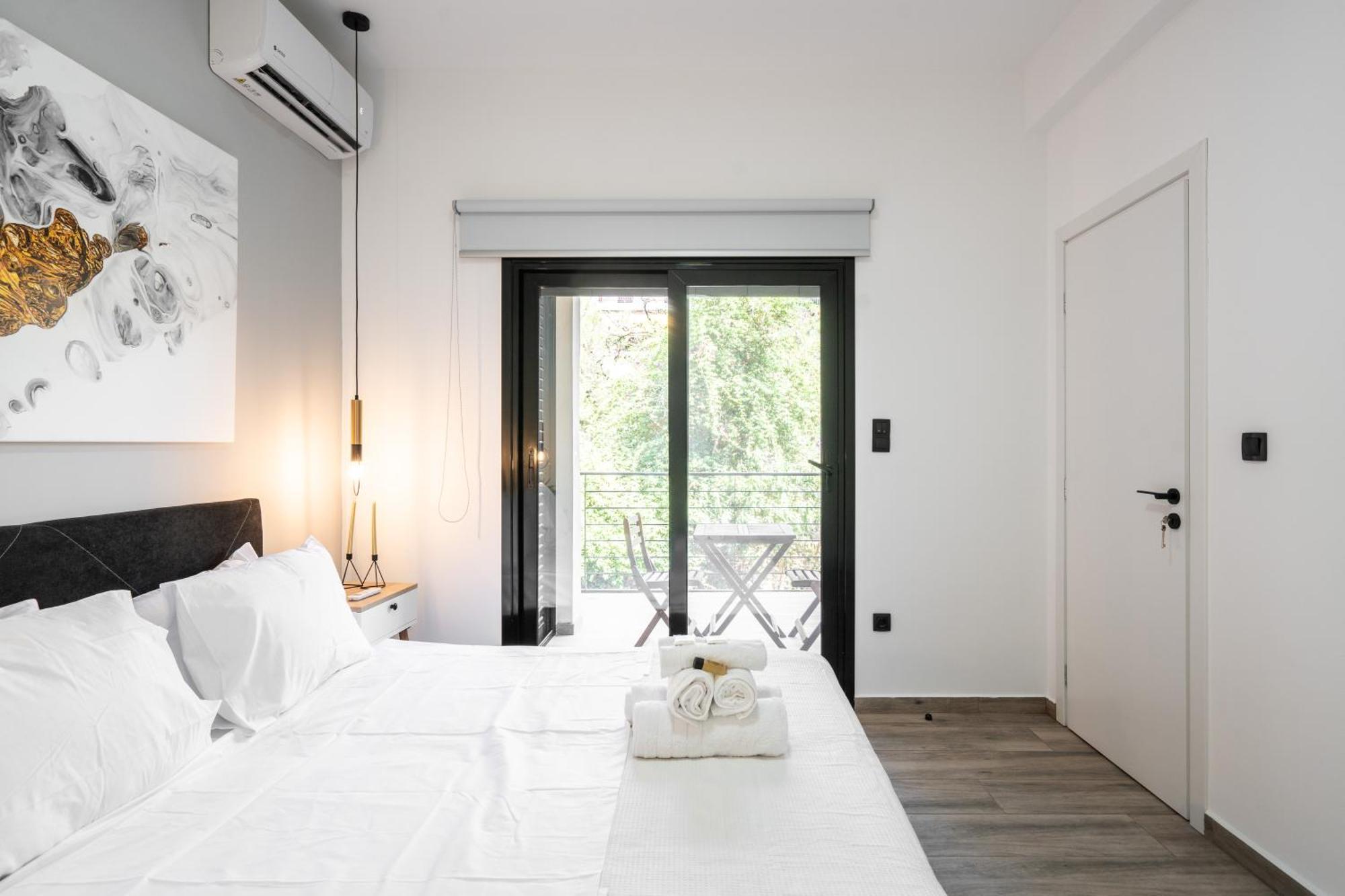Your Base Comfy In Petralona, Steps To Metro Apartment Athens