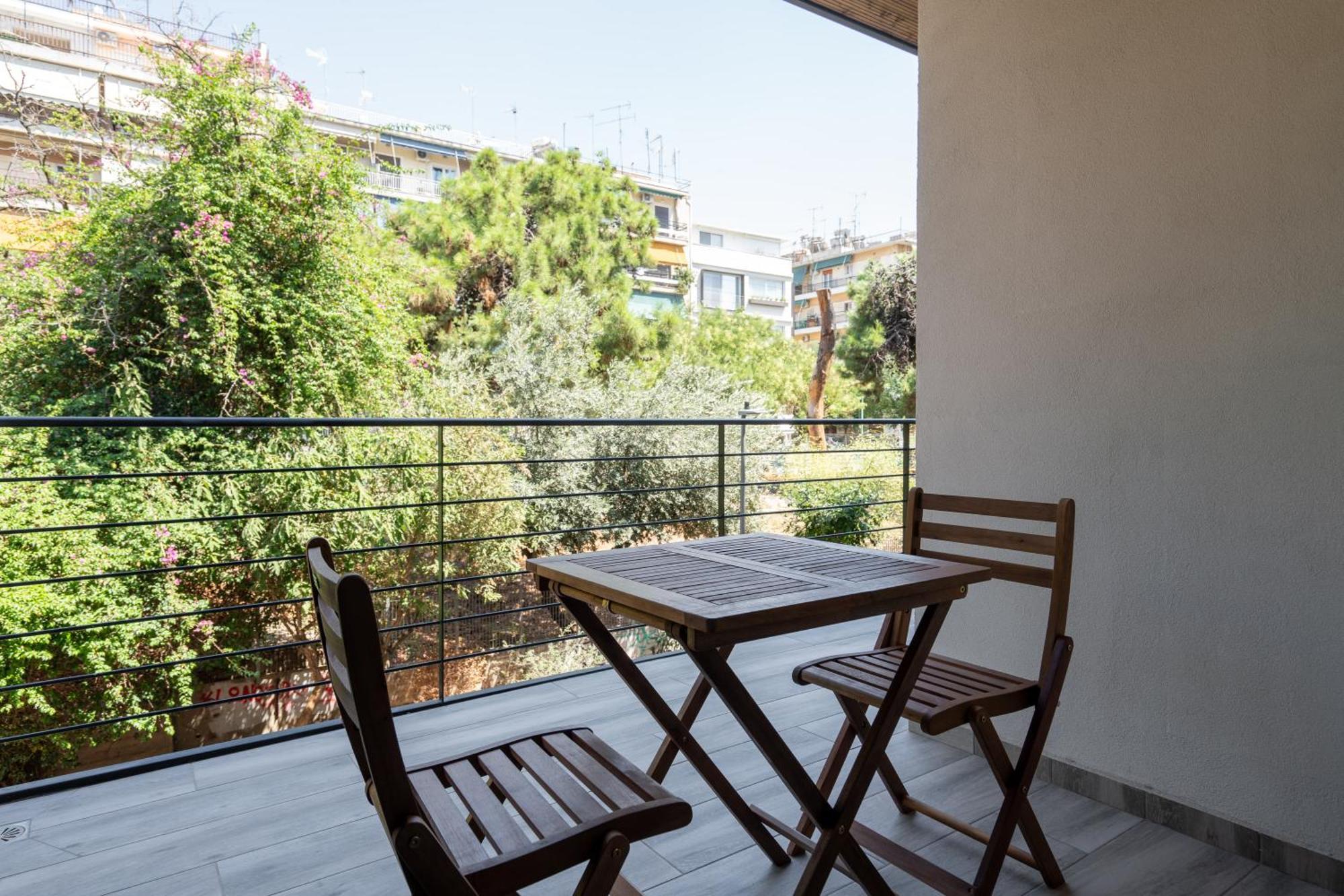 Your Base Comfy In Petralona, Steps To Metro Apartment
