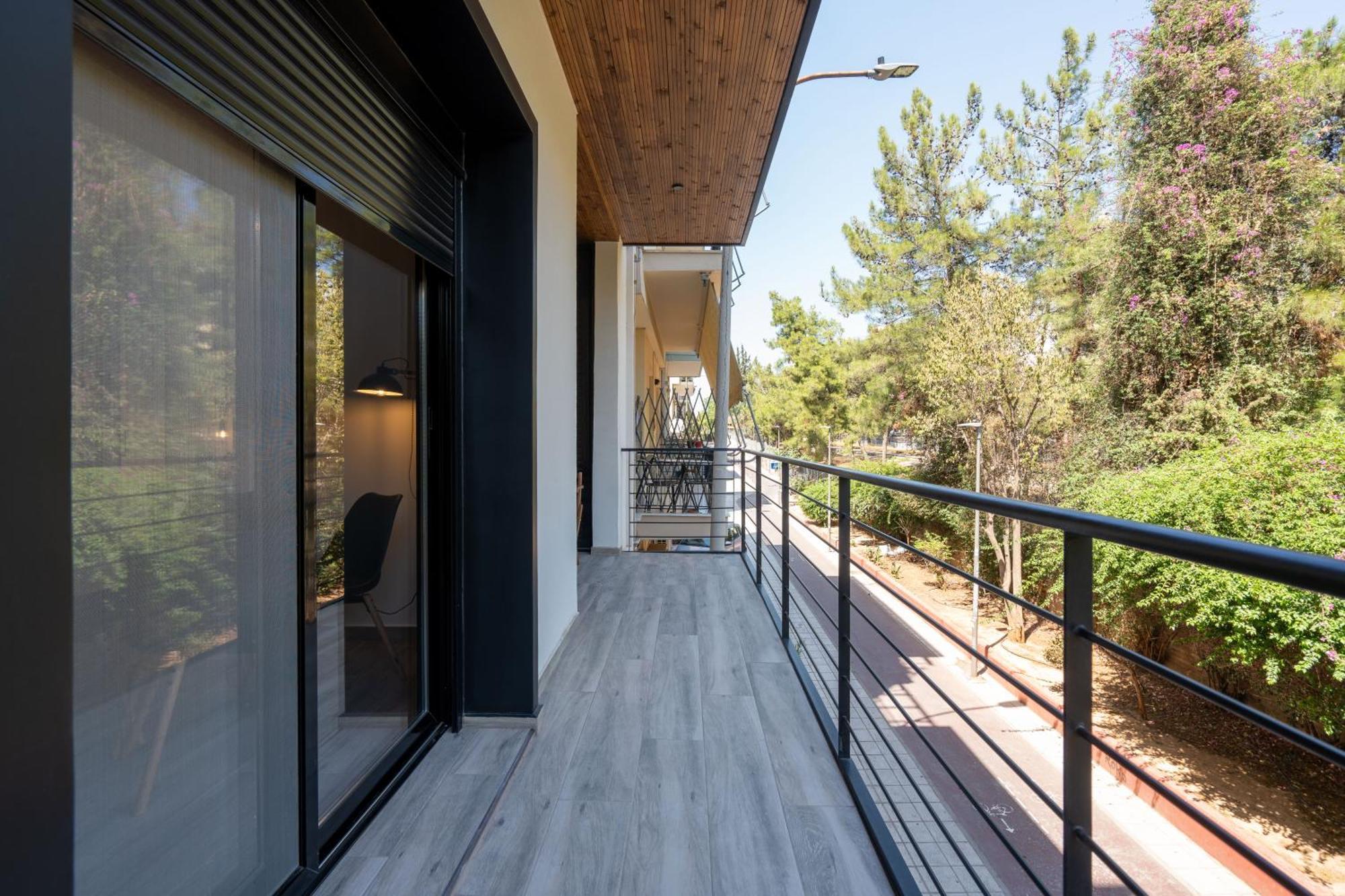 Apartment Your Base Comfy In Petralona, Steps To Metro Athens