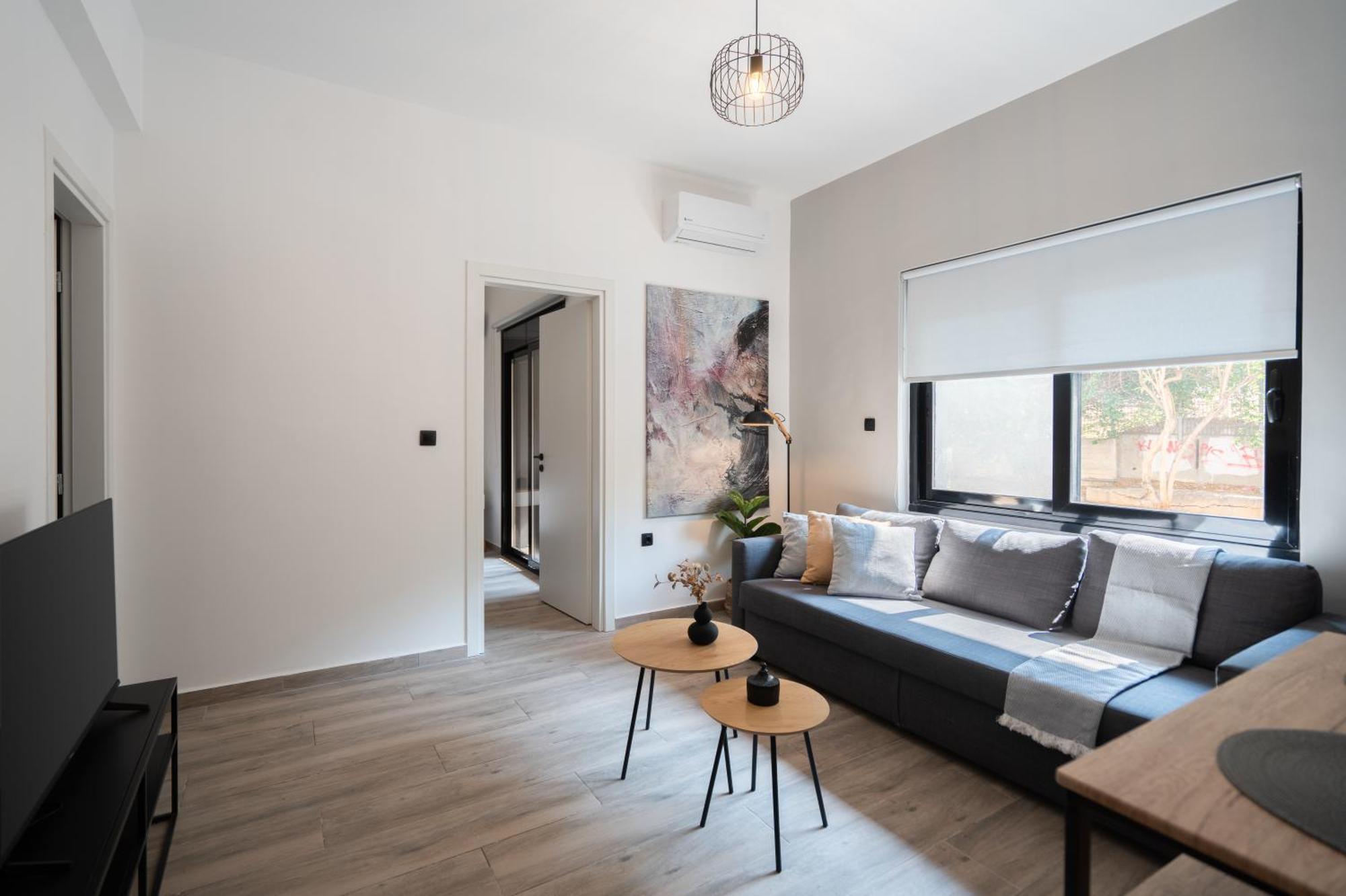 Apartment Your Base Comfy In Petralona, Steps To Metro *