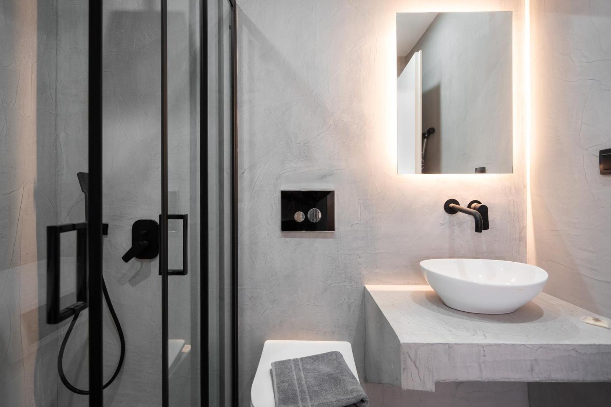 Apartment Your Base Comfy In Petralona, Steps To Metro *